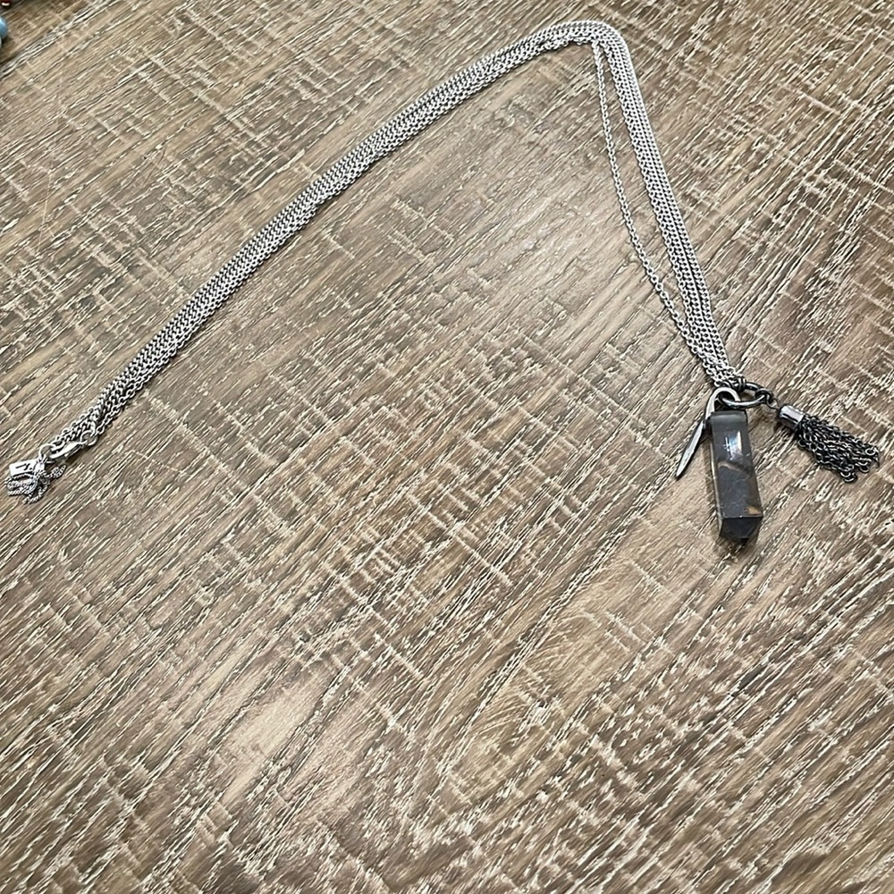 Jewelry - Silver & Black Color Necklace